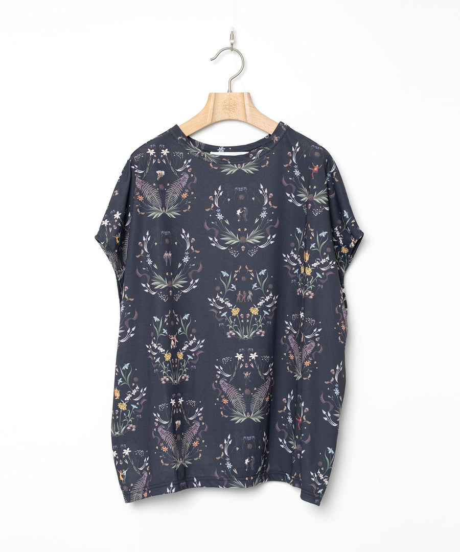 BSD26SS-18 Dance In The Garden Tee BLACK