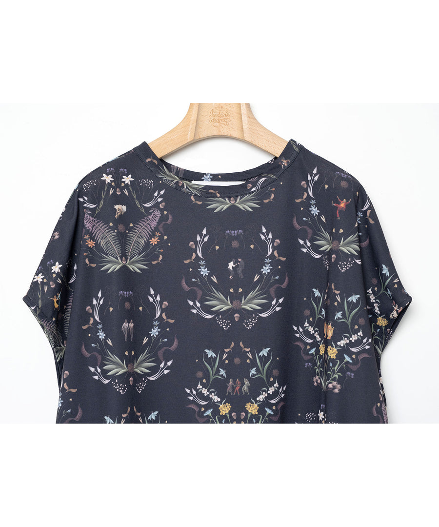 BSD26SS-18 Dance In The Garden Tee BLACK
