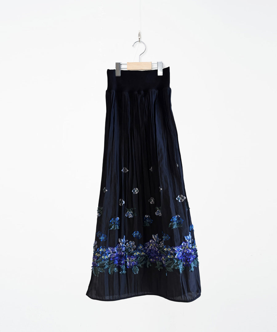 BSD26SS-29 Mosaic Garden Simple Skirt BLACK