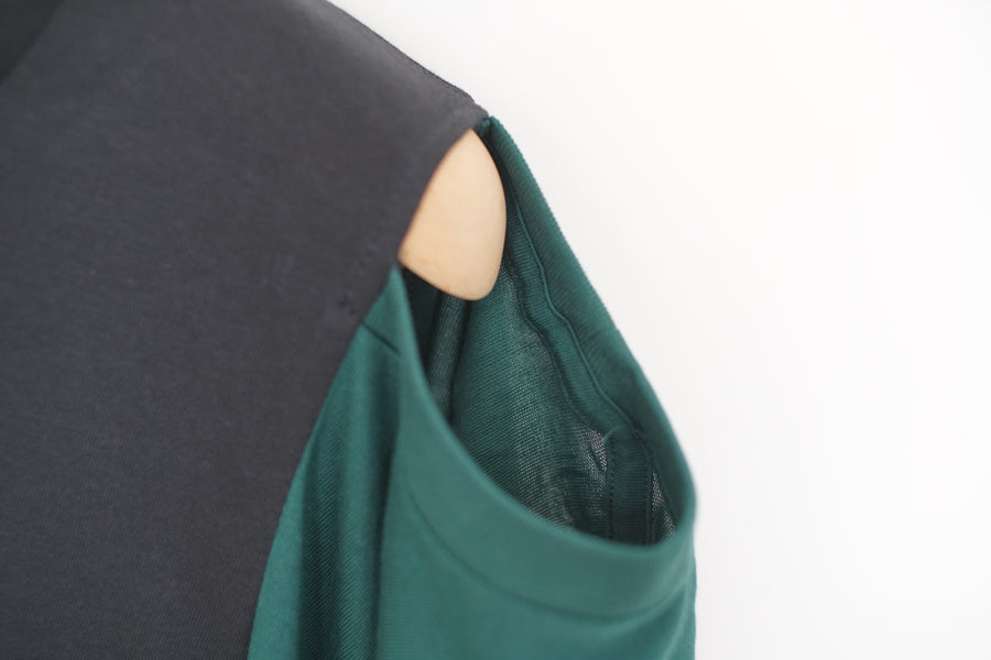 Panel Wide Tee / BLACK MULCH