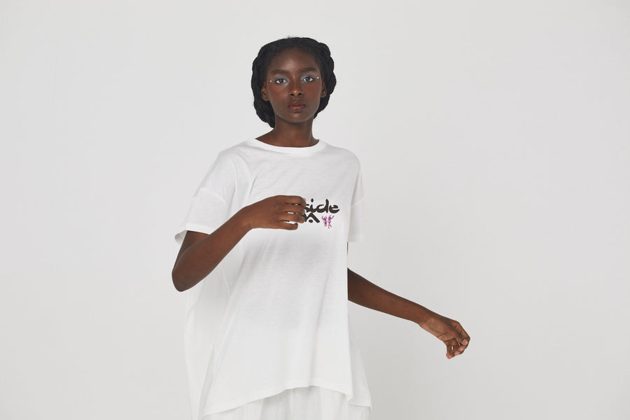 BSD26SS-25B BEDSIDE SISTERS Flare T-Shirt WH