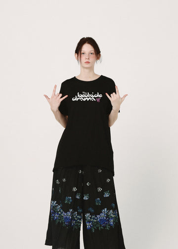 BSD26SS-25B BEDSIDE SISTERS Flare T-Shirt BK