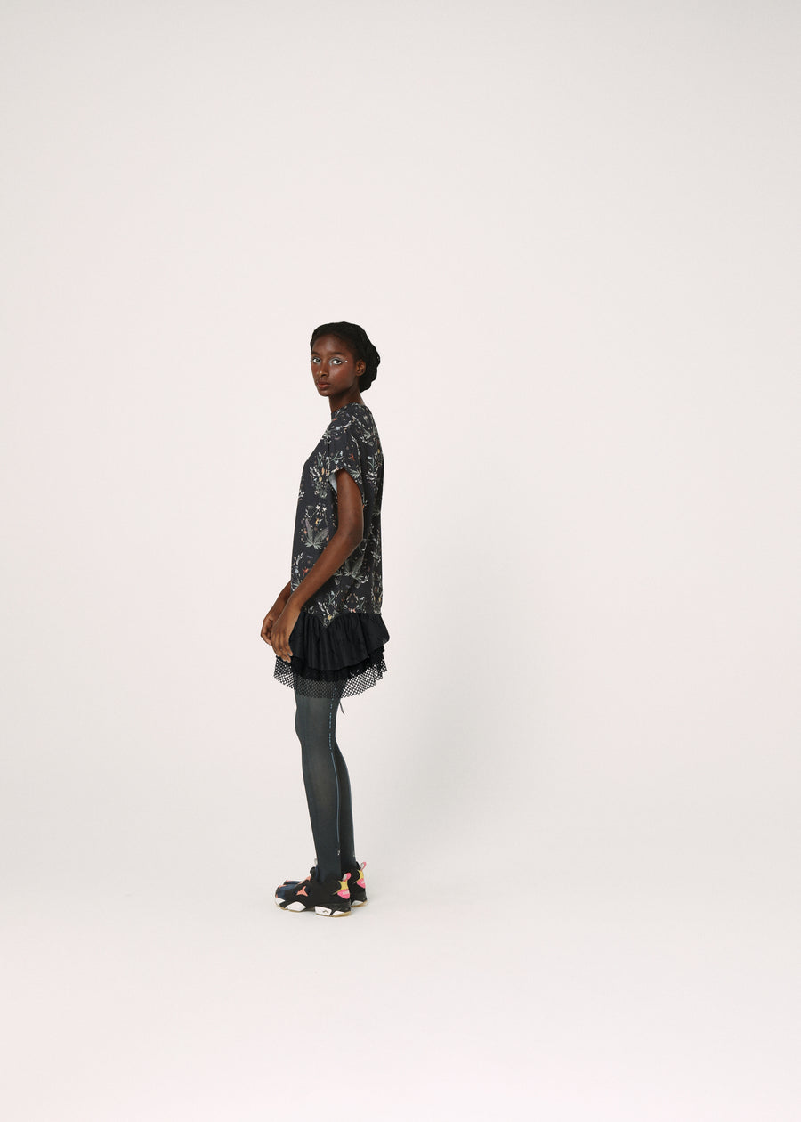 BSD26SS-18 Dance In The Garden Tee BLACK