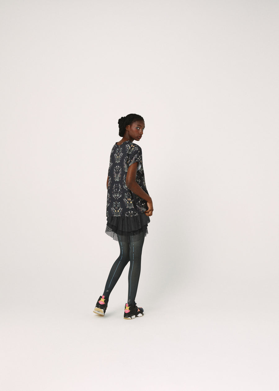 BSD26SS-18 Dance In The Garden Tee BLACK