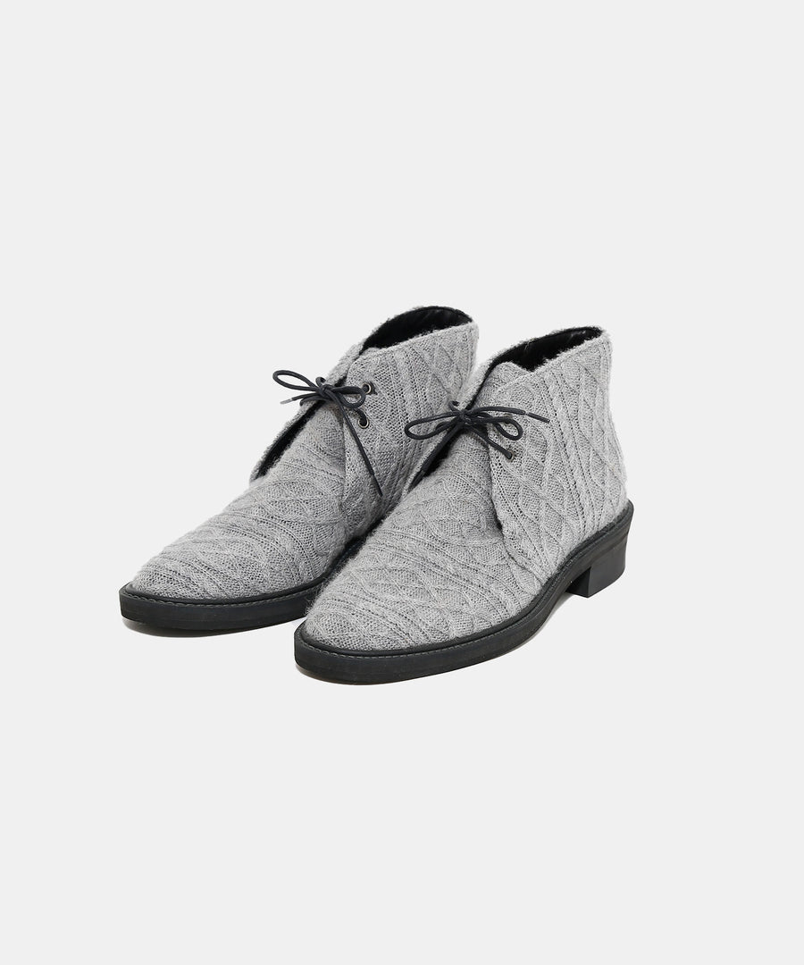 ONE-OFF KNIT SHOES